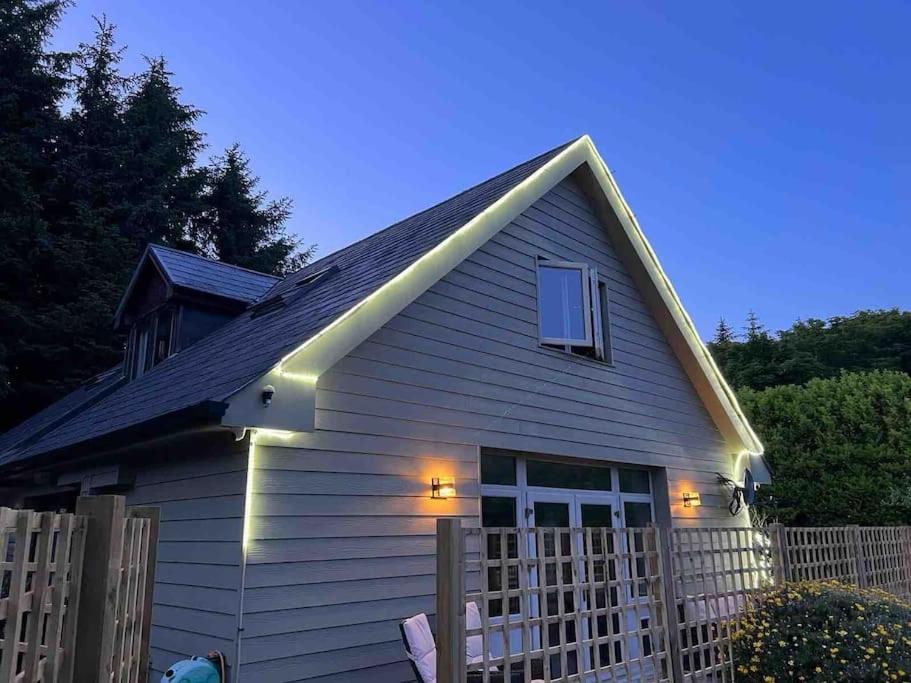 Hébergement de vacances The Bird House - Coastal In Lovely Forest Setting Nr. Kinsale